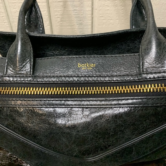 Botkier New York Trigger Leather Satchel - Picture 7 of 9